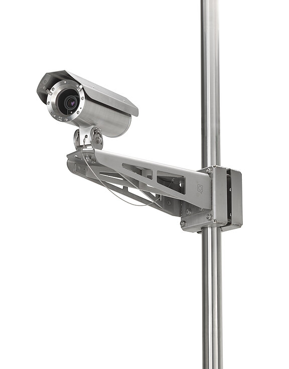 RoughCam IPQ1645 am Mast montiert ISO-Ansicht
