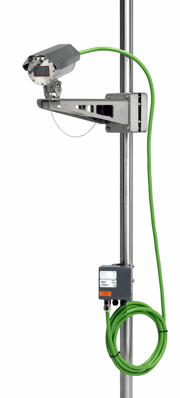 ExCam IPQ1785: pole mounted 